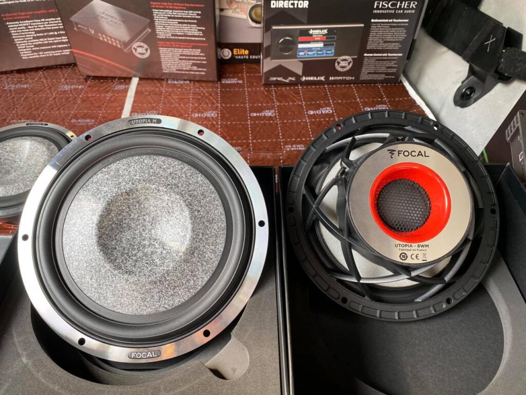 Mua 'full option' chưa thoả mãn, chủ xe VinFast Lux SA2.0 chi 400 triệu độ hệ thống âm thanh mới